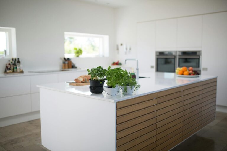 How to Make Your Kitchen Counters Clutter-Free: Simple Tips and Tricks